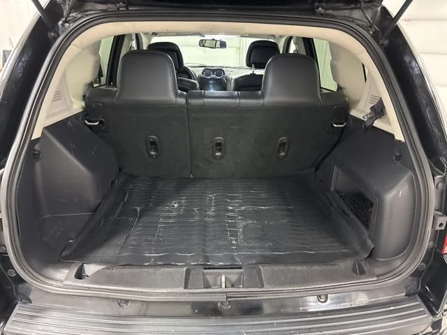 Used 2017 Black Jeep Latitude image 22
