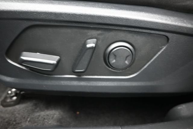Used 2024 Gray Hyundai SEL image 33