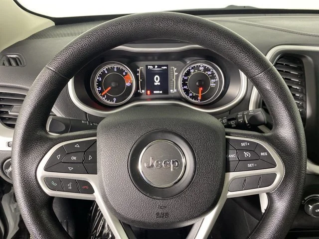 Used 2017 White Jeep Sport image 17