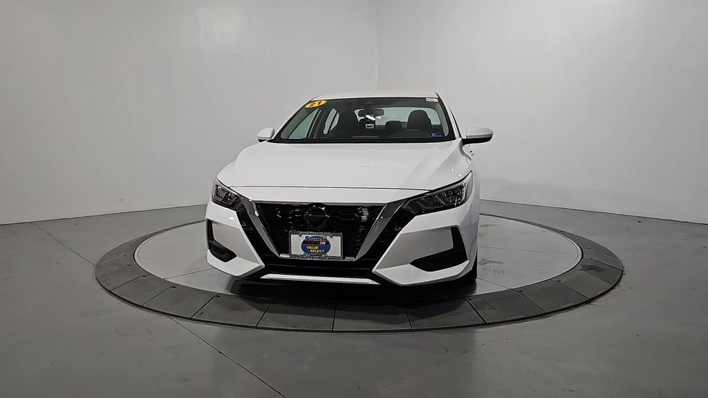 Used 2021 White Nissan S image 9