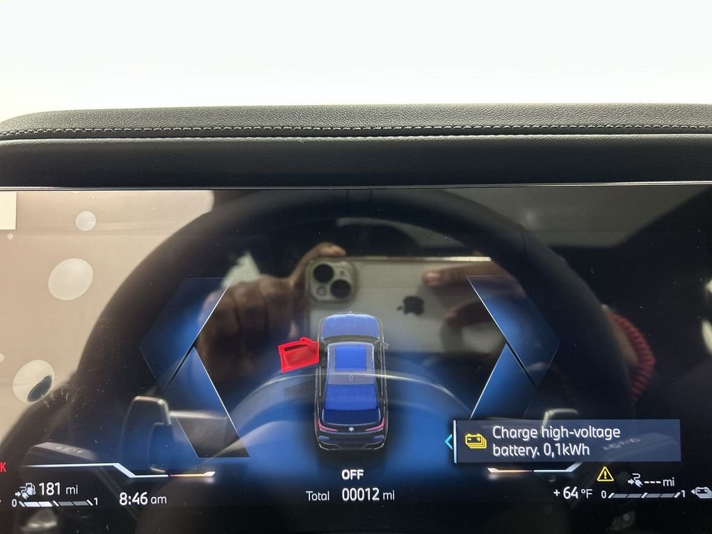 2026 BMW 7 Series 750e - Photo 15