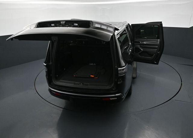 New 2026 High Gloss Black Exterior Paint Jeep Limited Reserve image 29
