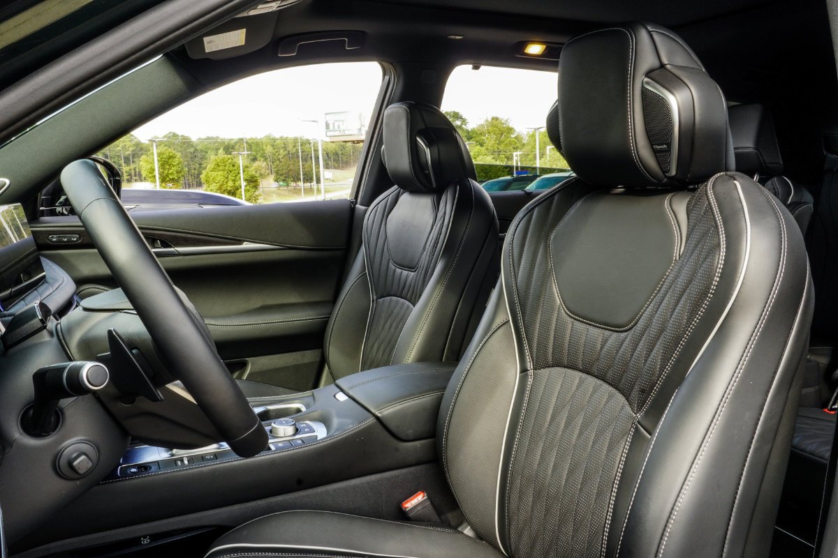 Used 2026 Black INFINITI Autograph image 37