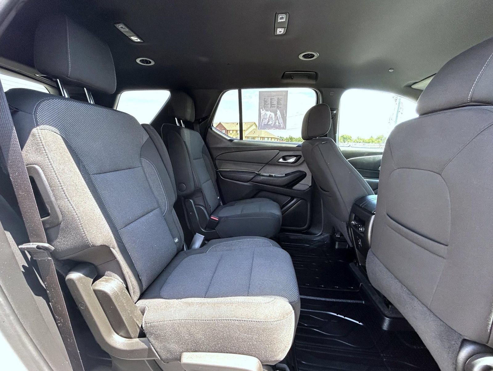 2023 Chevrolet Traverse 1LT - Photo 20