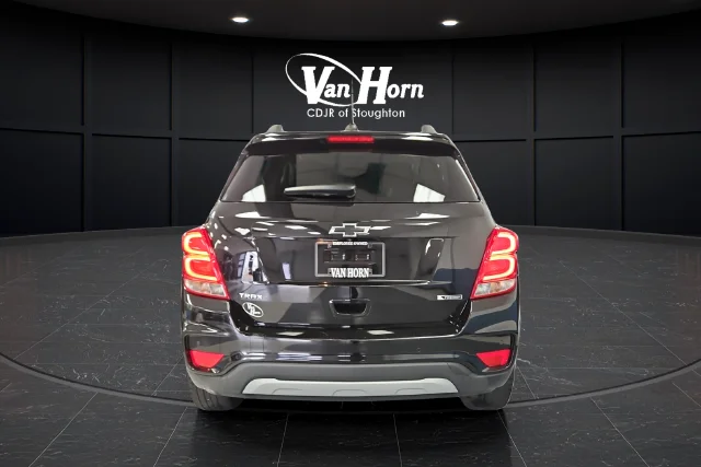 Used 2018 Black Metallic Chevrolet Premier image 6