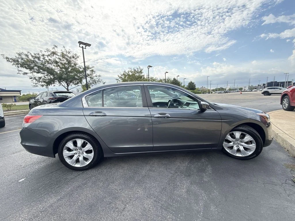 Used 2009 Gray Honda EX-L image 4