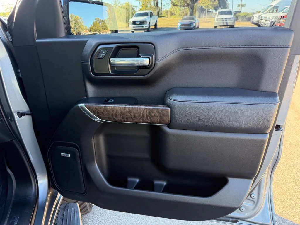 Used 2020 Gray GMC Denali image 19