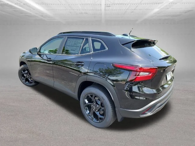 New 2026 Mosaic Black Metallic Chevrolet LT image 5