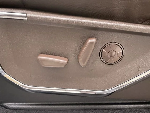 Used 2025 Gray Ford King Ranch image 12