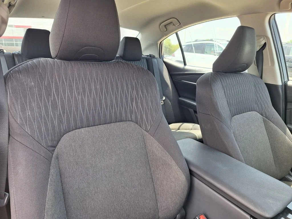2025 Toyota Camry LE - Photo 26