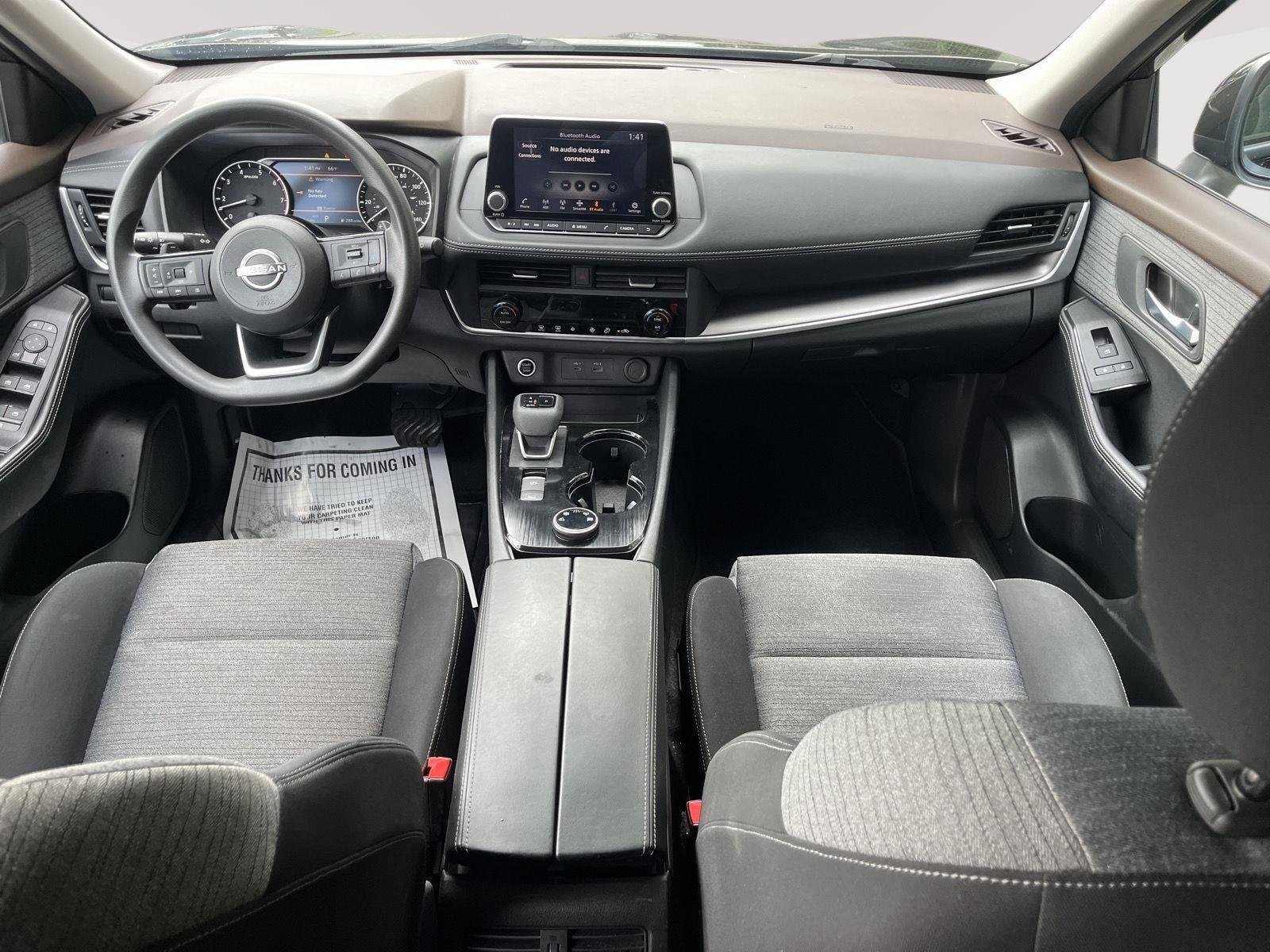 Used 2023 Super Black Nissan SV image 16