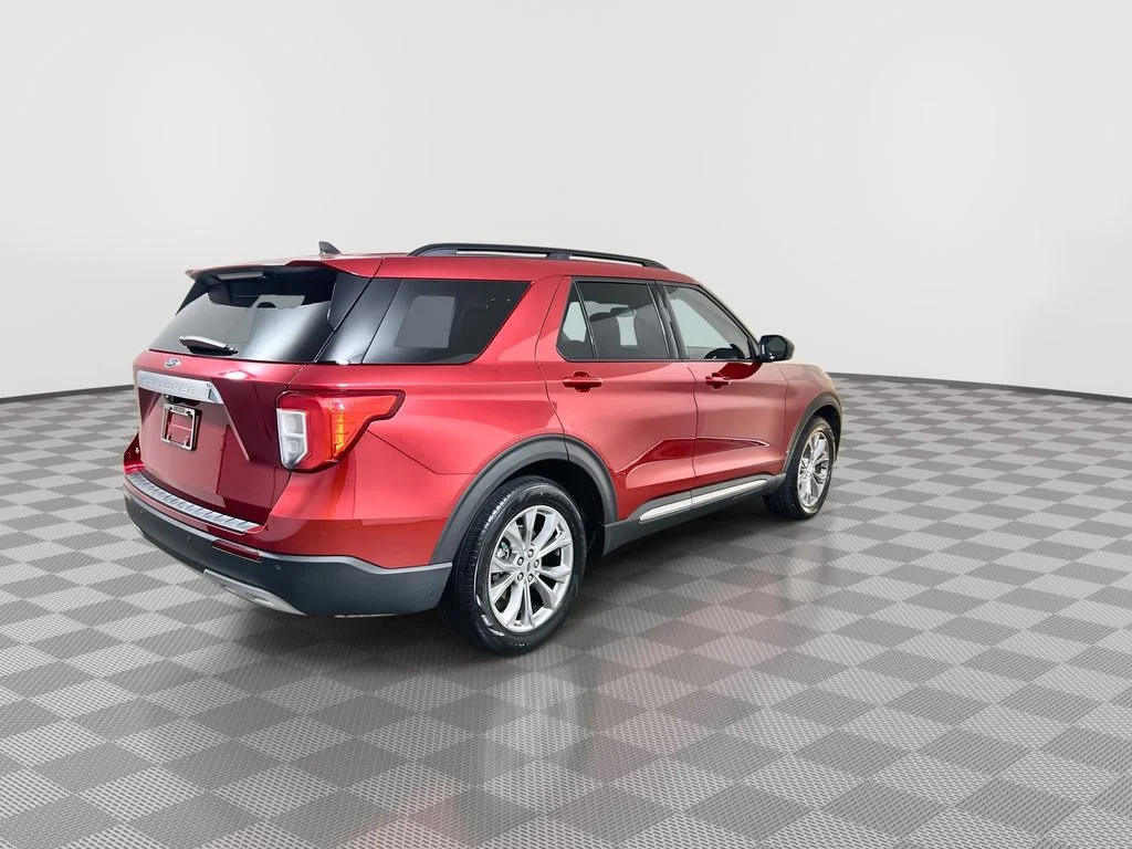 Used 2022 Red Ford XLT image 8