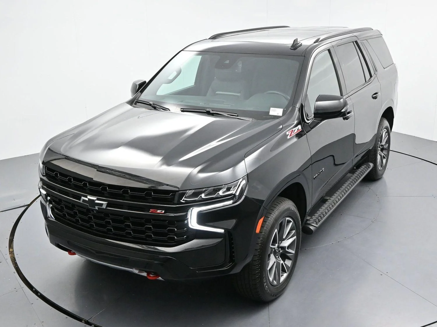 Used 2023 Black Chevrolet Z71 image 38