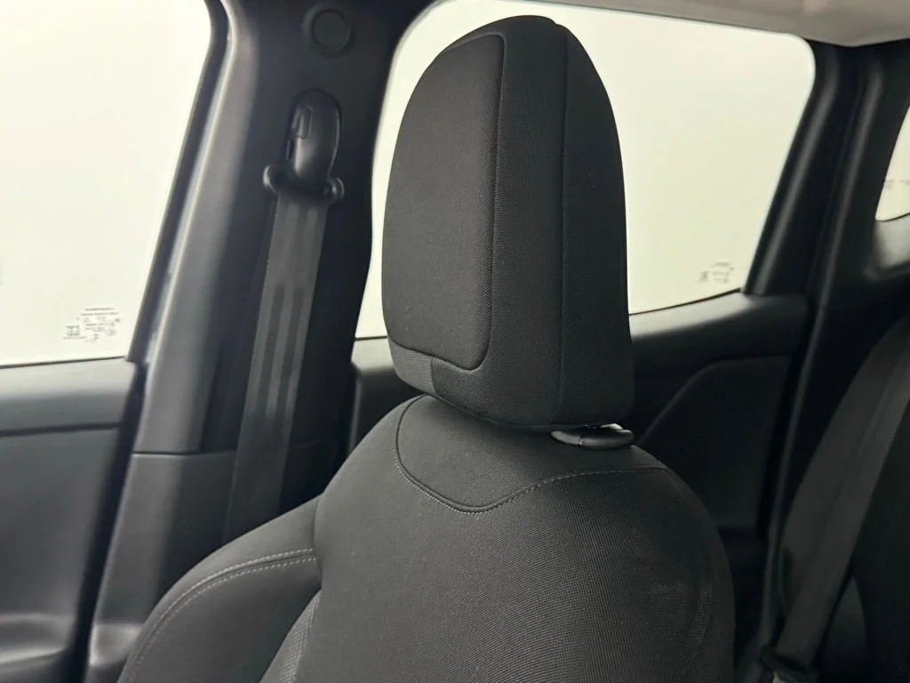 Used 2023 Graphite Gray Jeep Latitude image 42