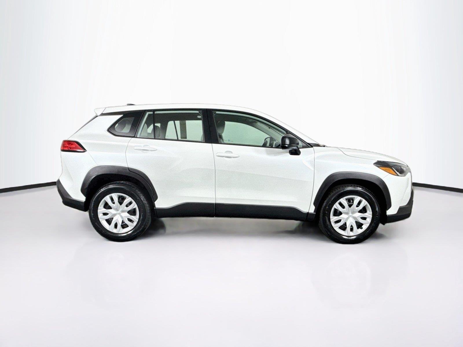 Certified Used 2024 Wind Chill Pearl Toyota L image 10