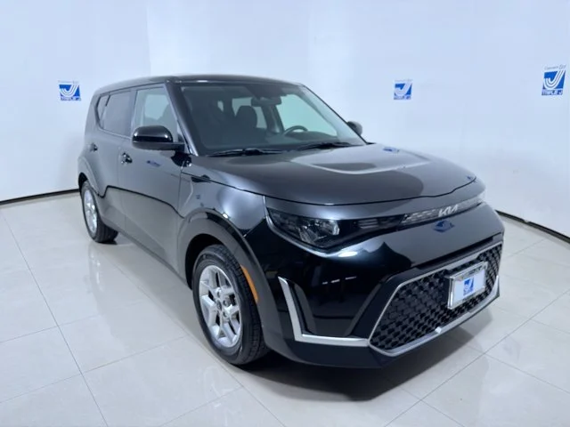 Used 2024 FUSION BLACK Kia LX image 2