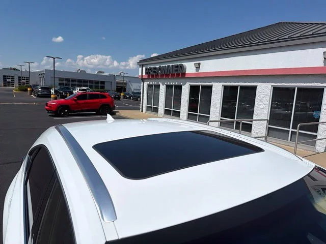 Used 2018 Ultra White Lexus 300 F Sport image 5