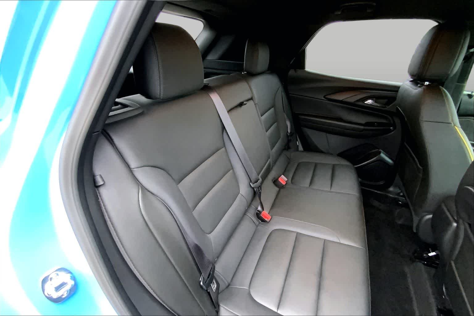 Used 2024 Fountain Blue Chevrolet ACTIV image 19