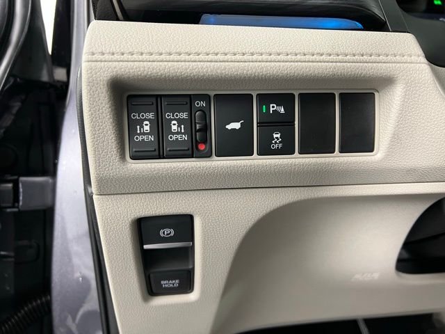 2026 Honda Odyssey Elite - Photo 16