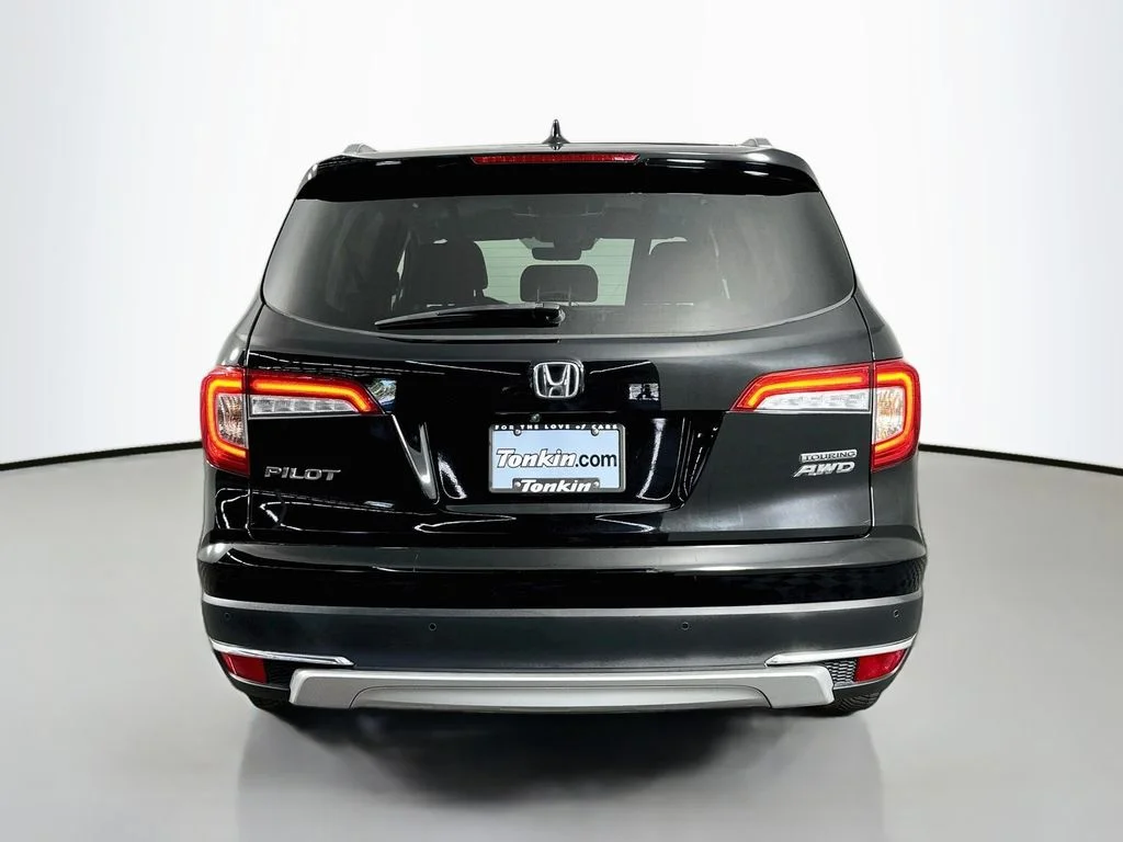 Used 2021 Crystal Black Pearl Honda Touring image 7