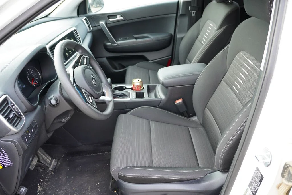 Used 2022 Snow White Pearl Kia LX image 4