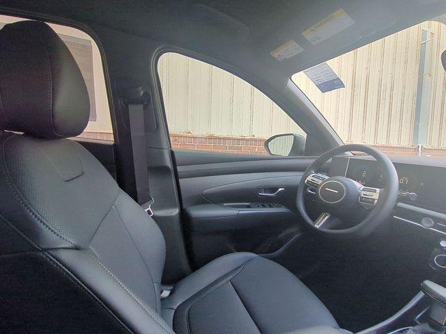 New 2026 White Hyundai SEL AWD image 10