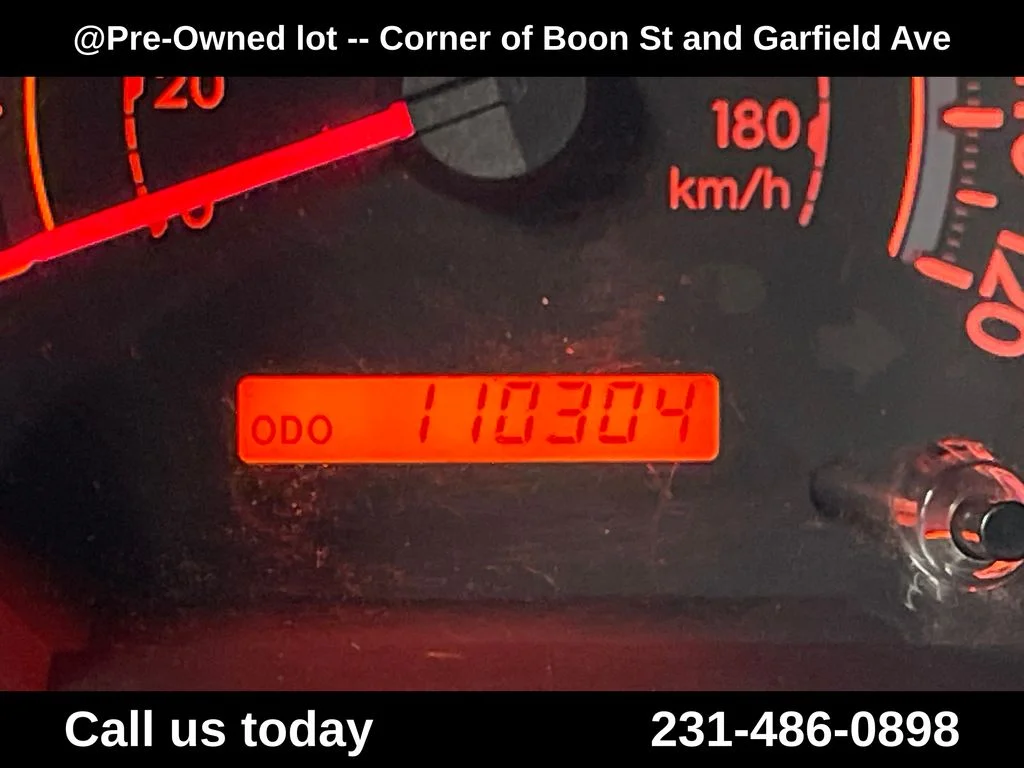 Used 2011 Black Toyota Grade image 23