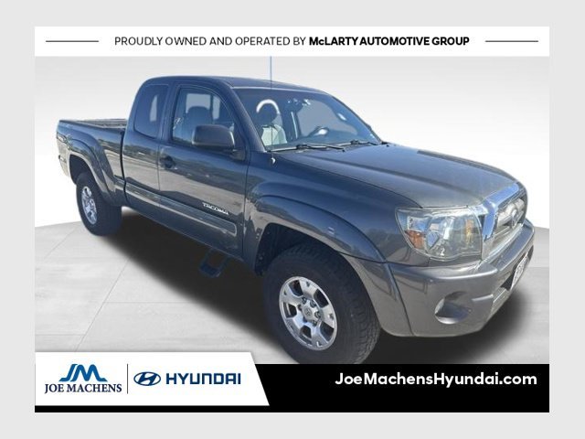 Used 2009 Gray Toyota SR5 V6 image 1