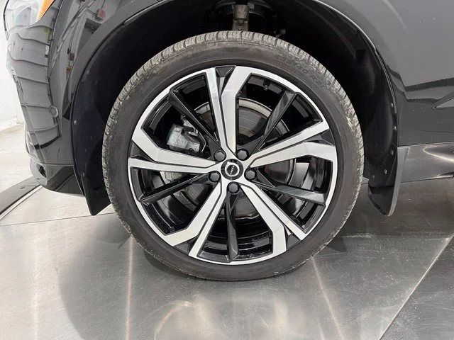 Certified Used 2024 Onyx Black Volvo Ultimate image 23