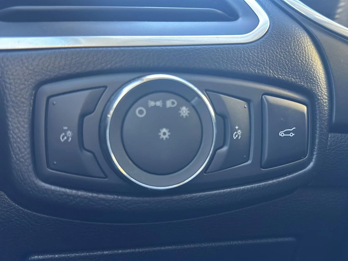 Used 2016 Ingot Silver Ford Titanium image 22