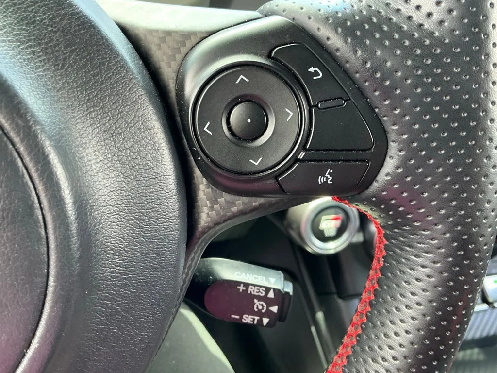 Used 2023  Toyota Premium image 38