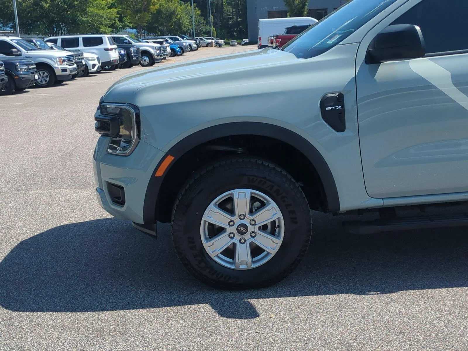 Used 2024 Cactus Gray Ford XL image 10