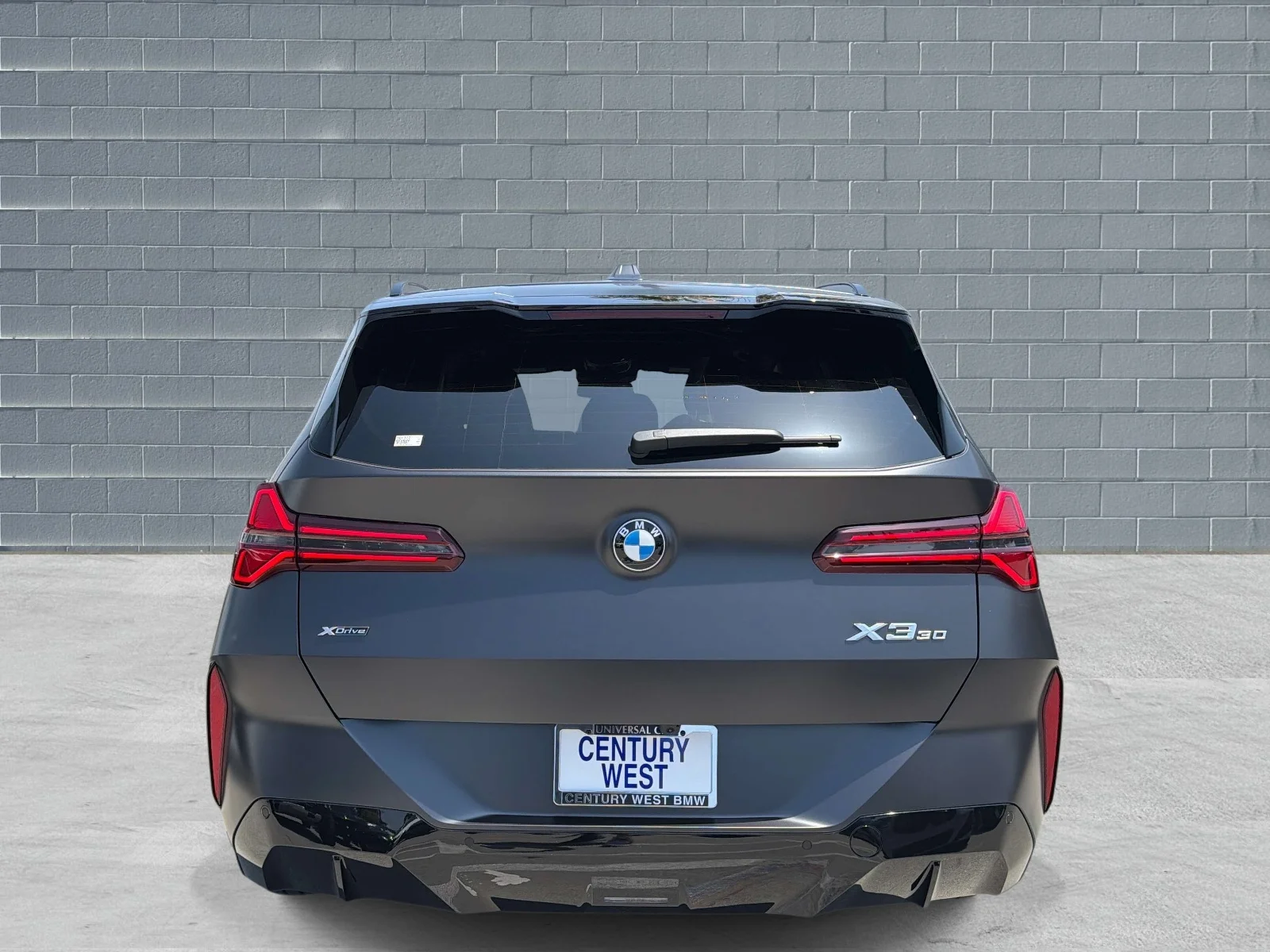 New 2026 Frozen Deep Grey BMW 30 xDrive Sports Activity Vehicle image 4