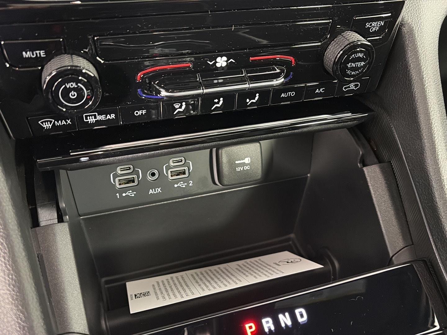 New 2025 Silver Zynith Exterior Paint Jeep Laredo X image 12