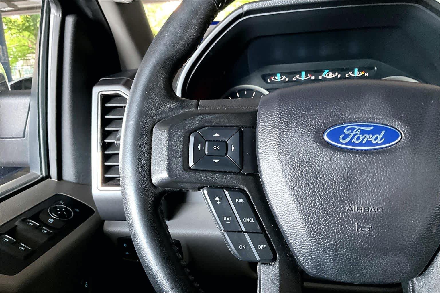 Used 2020 Blue Jeans Metallic Ford XLT image 23