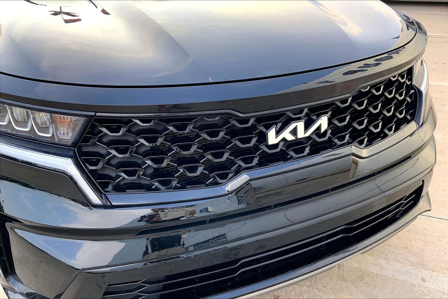 Used 2022 Ebony Black Kia S image 30