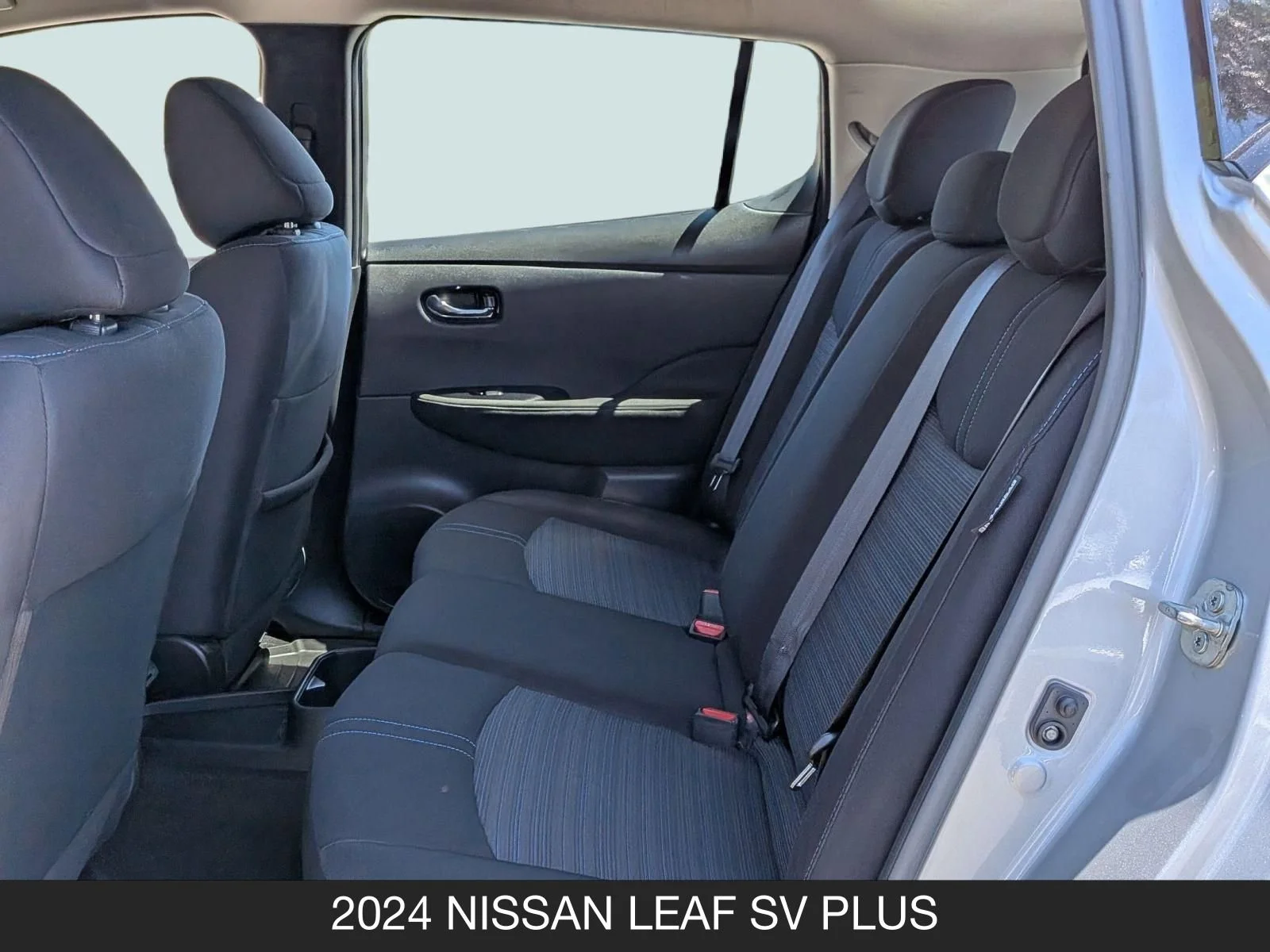 Used 2024 Brilliant Silver Metallic Nissan SV PLUS image 15