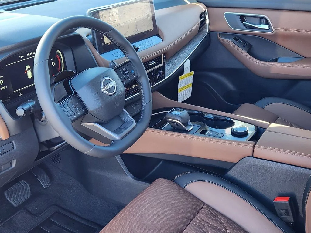 2026 Nissan Rogue Platinum - Photo 13