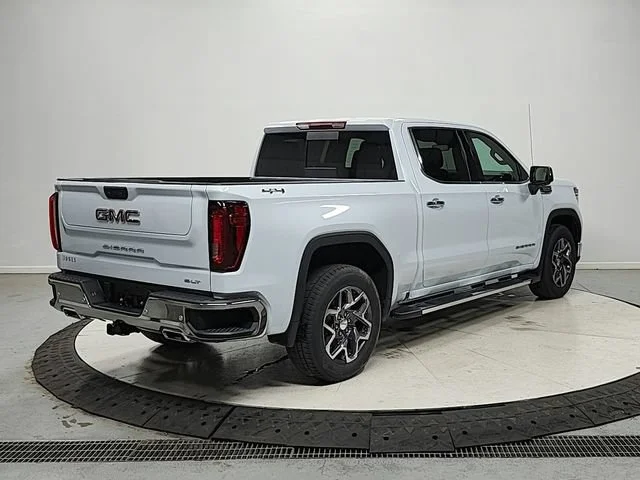 2026 GMC Sierra 1500 SLT - Photo 7