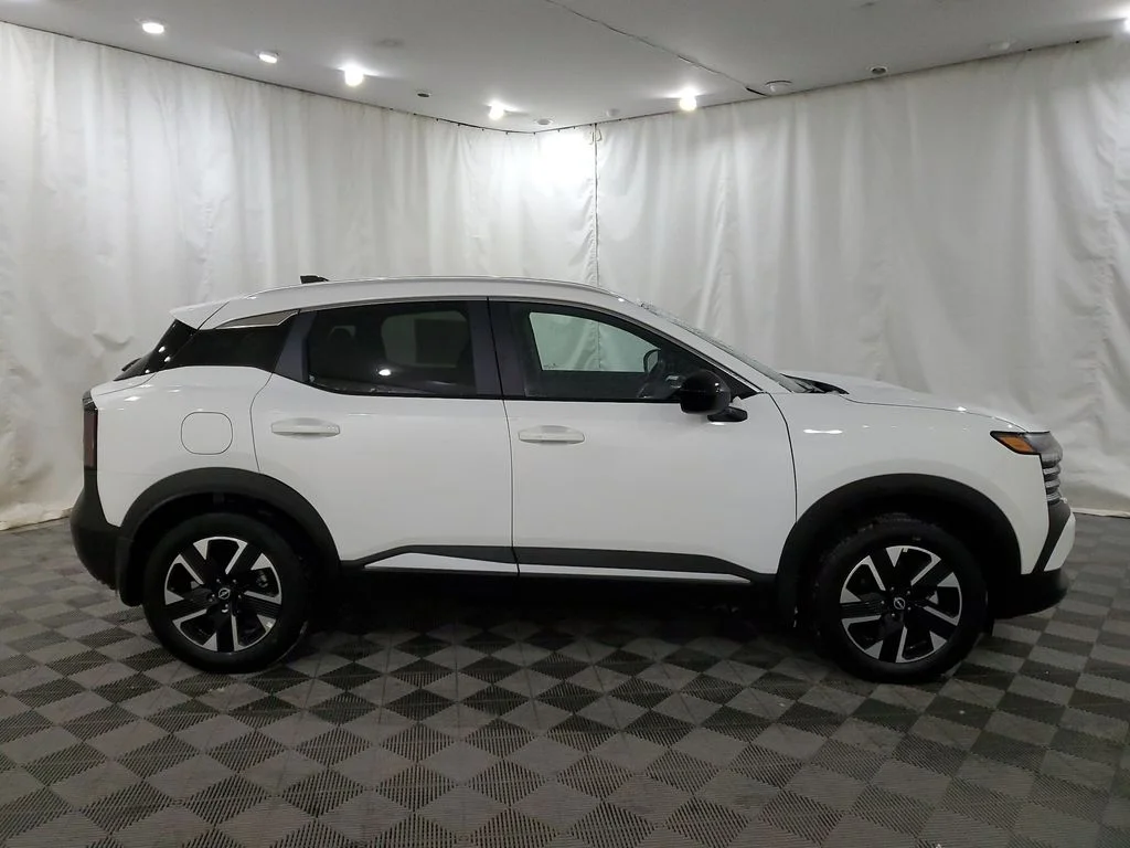 New 2026 Aspen White Tricoat Nissan SV image 4