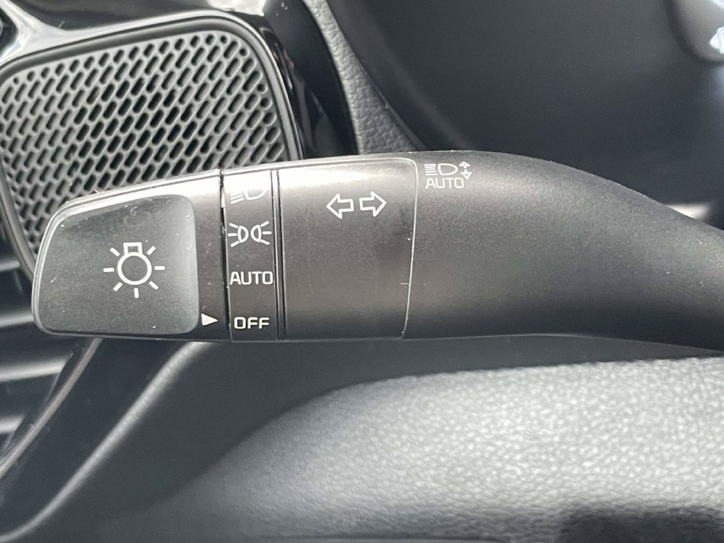 Used 2024 Black Kia S image 21
