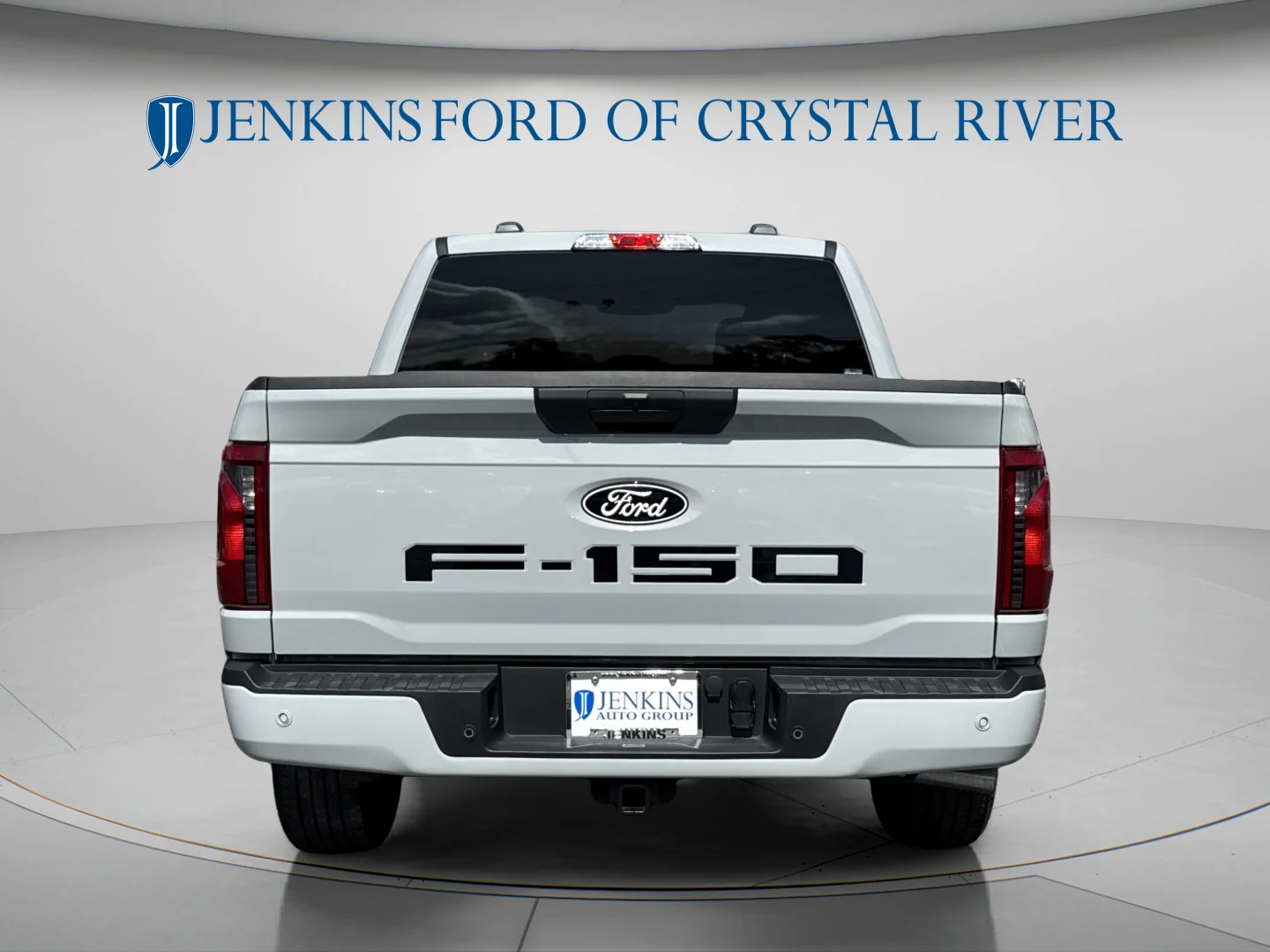 Used 2026 Avalanche Ford XLT image 6