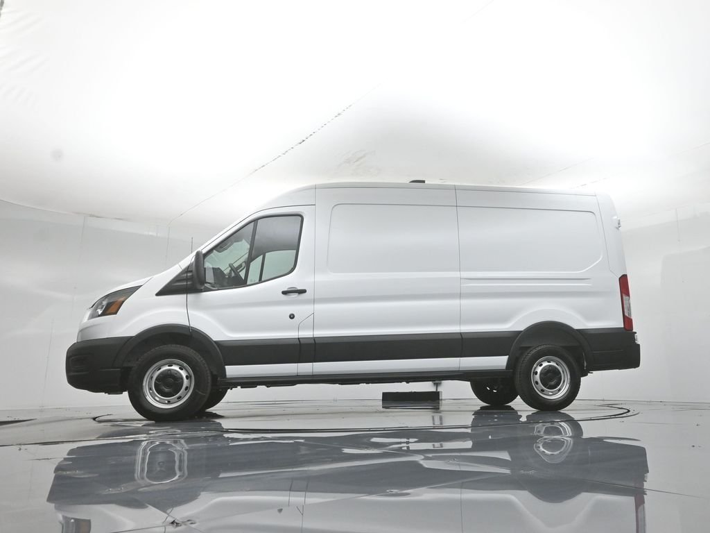New 2026 Oxford White Ford Base image 50
