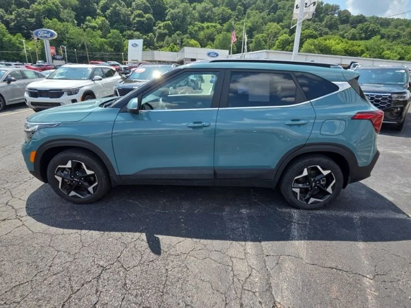 Used 2025 Blue Kia EX image 4
