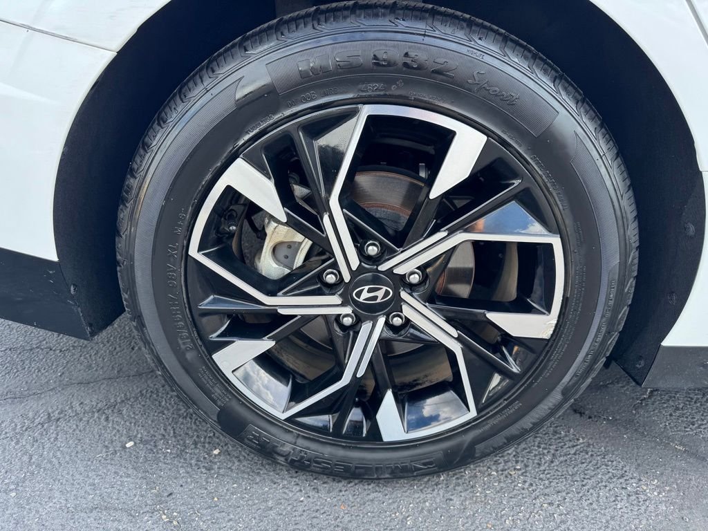 2025 Hyundai Sonata SEL - Photo 9