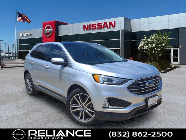 Pre-Owned 2019 Ford Edge Titanium