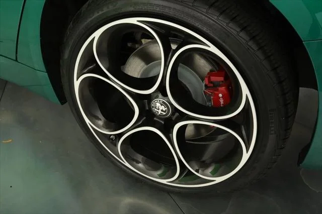 New 2025 Verde (Green) Fangio MetallicExterior Paint Alfa Romeo  image 37