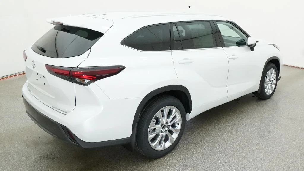 New 2026 Wind Chill Pearl Toyota Limited image 18