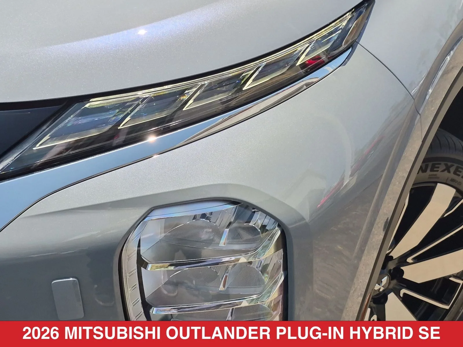 New 2026 Gray Mitsubishi SE image 10