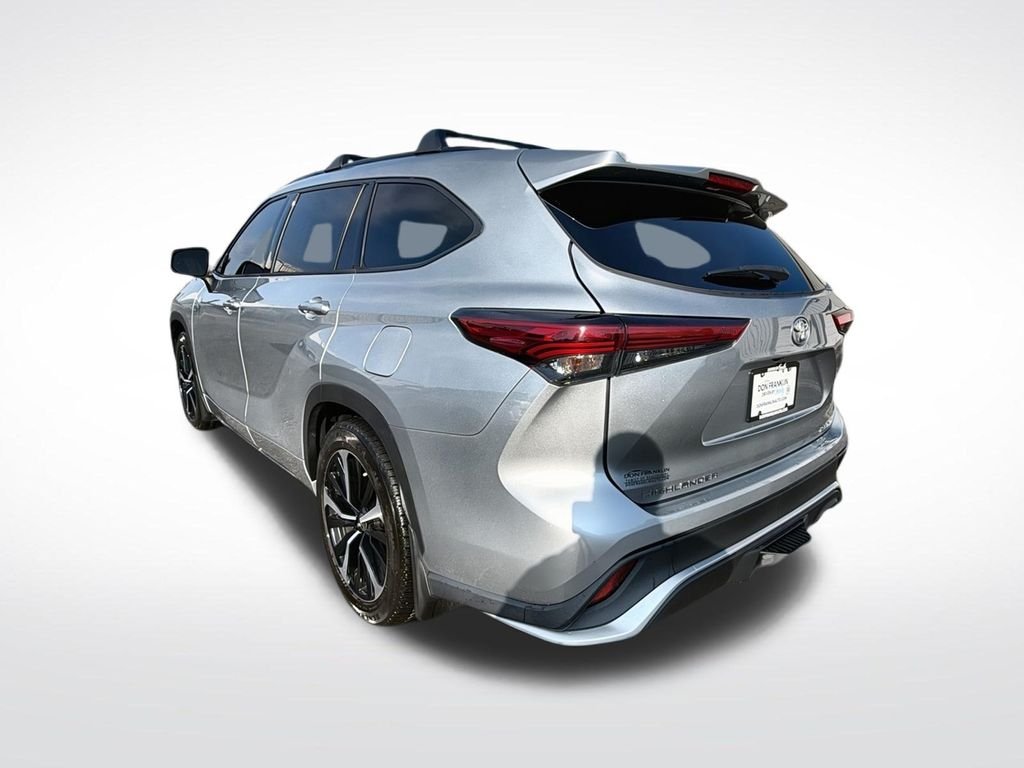Used 2022 Silver Toyota XSE image 6